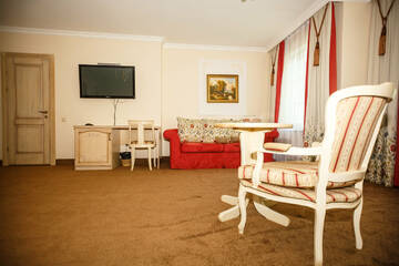 Большой двухместный номер с 1 кроватью в Гостинице Логер Хаус