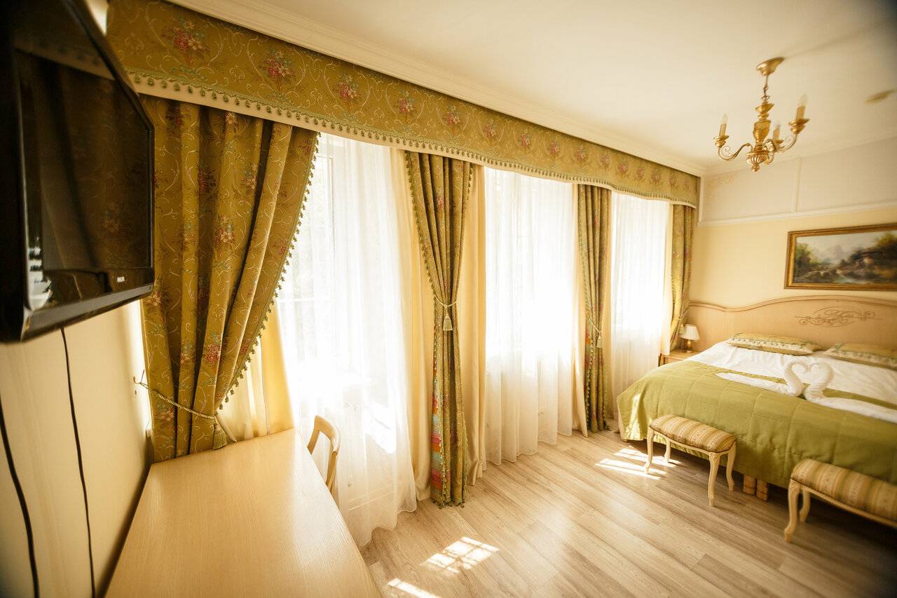 Двухместный номер с 1 кроватью или 2 отдельными кроватями и собственной ванной комнатой