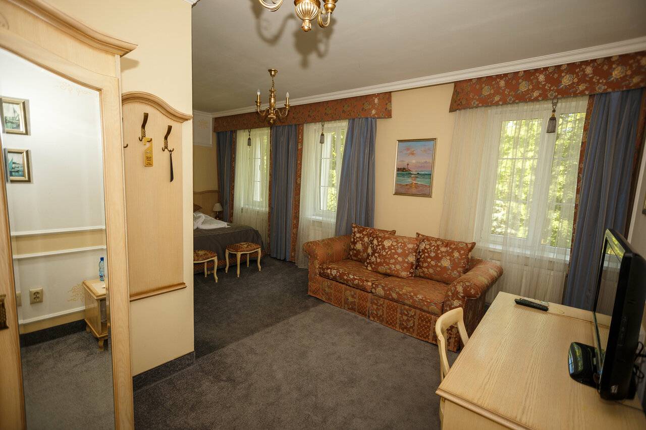 Двухместный номер с 1 кроватью или 2 отдельными кроватями и собственной ванной комнатой